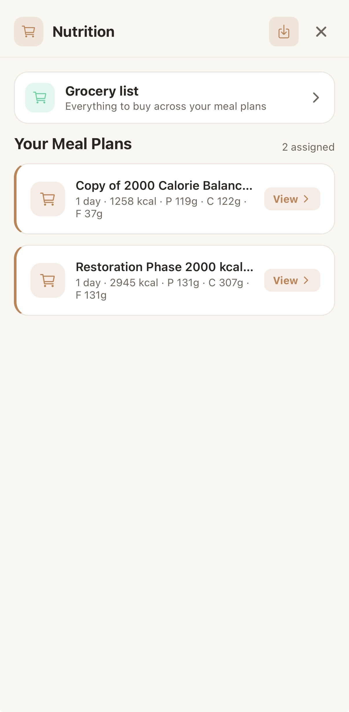 Client nutrition screen on mobile: a grocery list plus the assigned meal plans, each showing the day's calories and macros